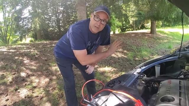 How to jump start a car | Dad, how do I? смотреть онлайн