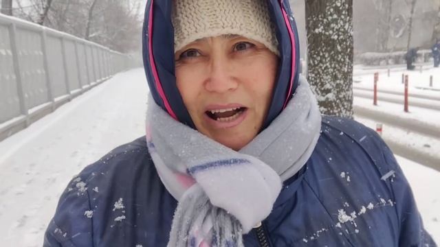 Метель не остановит меня на пути к внучке! ?Чуть не треснули штаны ! смотреть онлайн