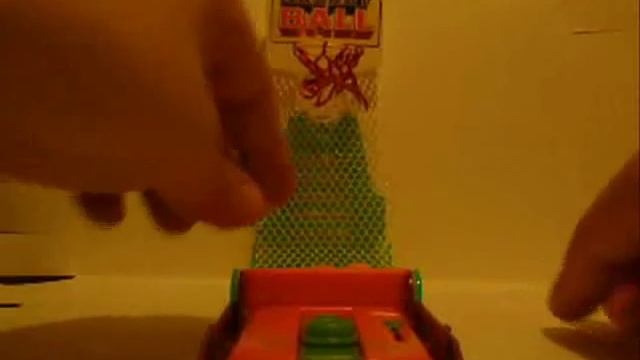Dollarama Pocket Basketball Game смотреть онлайн