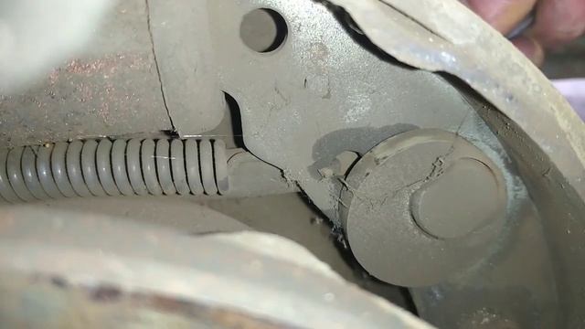 КУПИЛ ГАЗЕЛЬ - ЗАМЕНА ЗАДНИХ ТОРМОЗНЫХ КОЛОДОК смотреть онлайн