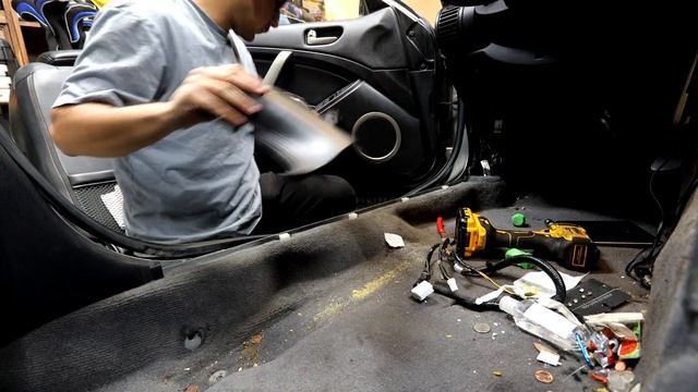 Tearing my G35 Interior for THIS Mod!! (Noico) смотреть онлайн
