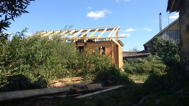 Дом в деревне // как из двушки 12м сделать трёшку 30 м часть 3 смотреть онлайн