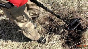 Поиск на чистых и замусоренных участках металлоискателем Fisher F22