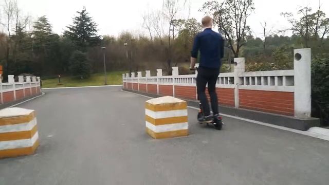 Airwheel foldable electric scooter Z3t black color #fast #adults смотреть онлайн