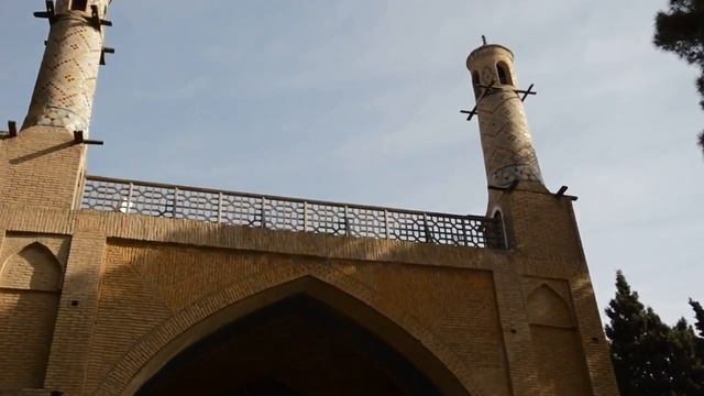 Качающиеся минареты (Менор-е Джонбе) в Исфахане смотреть онлайн