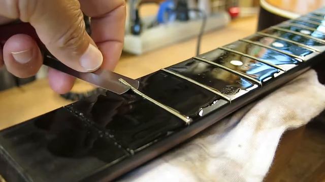 Pulling out a fret on thornward： parlor guitar lyon & healy washburn смотреть онлайн