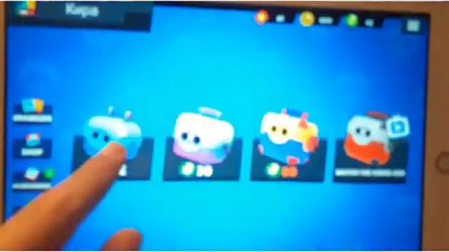 Открываю боксы из приложения Симуляторы боксов из Brawl stars, а потом играю за золотого Барли. смотреть онлайн