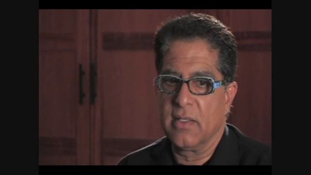 Vikas Khanna's Holy Kitchens - Clip 1 - Dr. Deepak Chopra смотреть онлайн