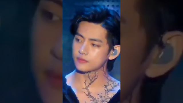 Кто научил нас, так с чувствами легко прощаться# Taehyung#  김태형