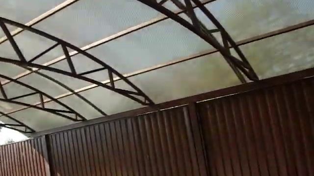 навес  из поликарбоната