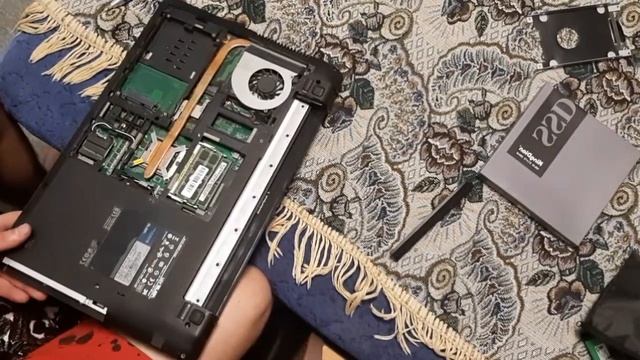 ASUS K52j replacement SSD UPGRADE LAPTOP with SSD Установка ssd ASUS K52j смотреть онлайн