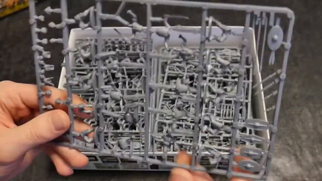 The Roman Invasion of Britain | Warlord Games Hail Caesar starter set | Unboxing смотреть онлайн