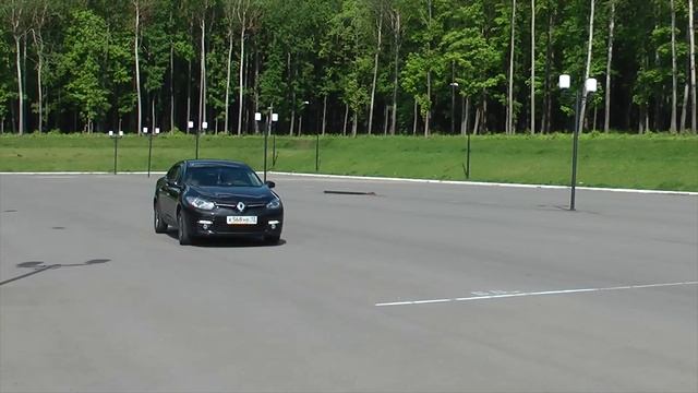 Renault Koleos vs. Renault Fluence. Скоро на канале.Renault Koleos vs. Renault Fluence. Скоро на к смотреть онлайн