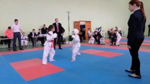Каратэ соревнования бой девочки категория 6-7 лет кумитэ