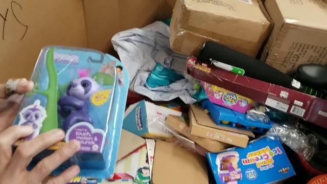 Via Trading Pallet Unboxing - Assorted Toys - Unmanifested - What did I get? - Will I Make Money? смотреть онлайн