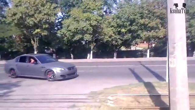 Дрифт ВМW на двойной сплошной. Одесса смотреть онлайн