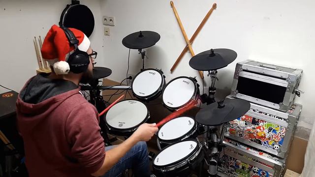 Ed Sheeran & Elton John - Merry Christmas (Drum Cover) смотреть онлайн