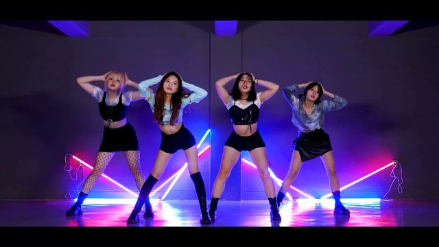 [Mirrored] ITZY 있지 - LOCO 로코 l 4인버전 l 4members l Dance Cover l 커버댄스 l 거울모드 смотреть онлайн