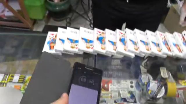 Рвём карты вдоль в упаковке за минуту. смотреть онлайн