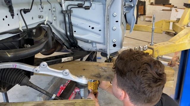 Tearing The 760Hp Gt500 Engine Out Of My Wrecked 2020 Shelby GT500 From Auction Rebuild Part 4