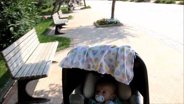 Тимур 2 месяца. Прогулка у моря. смотреть онлайн