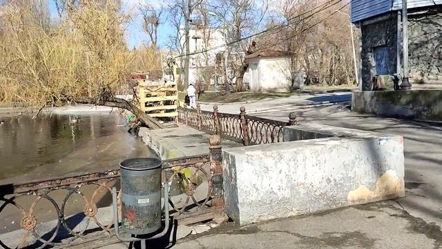 Парк Глобы (Чкалова) в Днепре. Если что, то там была реставрация.. типа.. смотреть онлайн