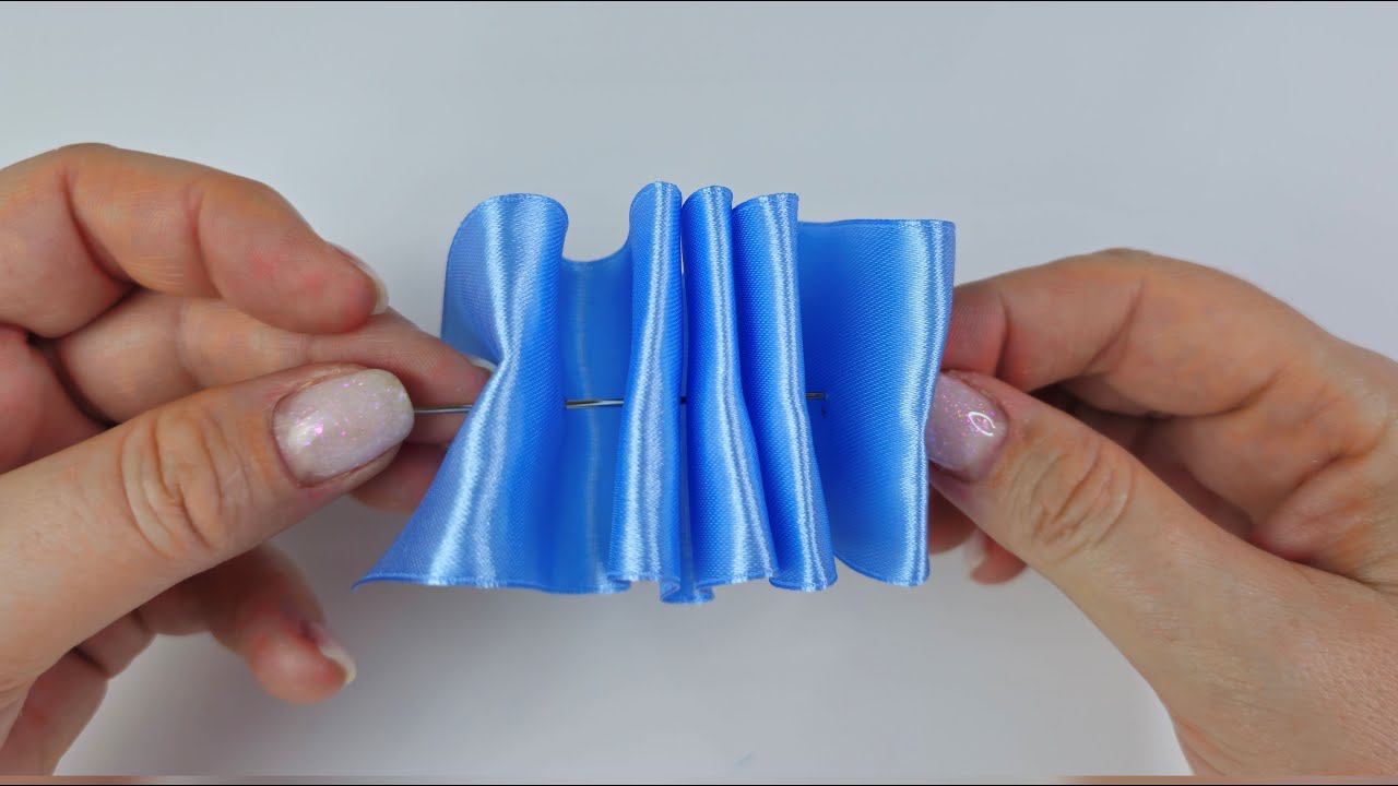 Цветы из лент с помощью иглы/ Легко сделать розы из атласных лент смотреть онлайн