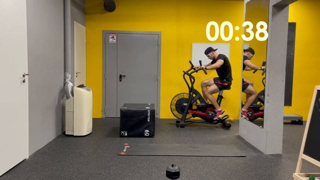 Тренировка с собственным весом и кардио-машиной: Эффективное двойное воздействие. смотреть онлайн