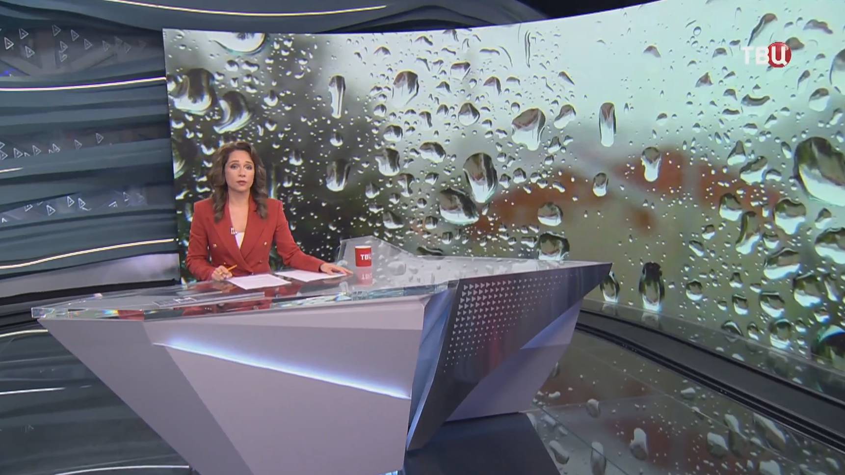 Несколько российских регионов оказались во власти непогоды / События на ТВЦ