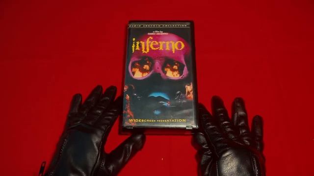 Видео кассеты VHS из США. Распаковка #12 Джалло ужасы и слэшеры Giallo Horrror Slasher смотреть онлайн