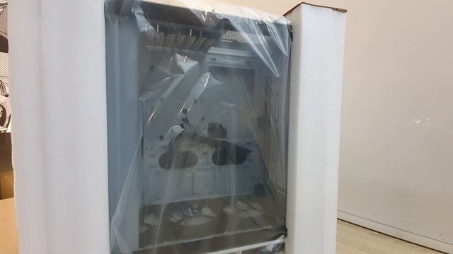 Corsair iCUE 465X RGB Unboxing смотреть онлайн