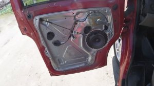 Срабатывает центральный замок! VW T5 Как снять замок? Ремонт замка