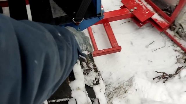 Самодельный трактор. Чистим снег смотреть онлайн