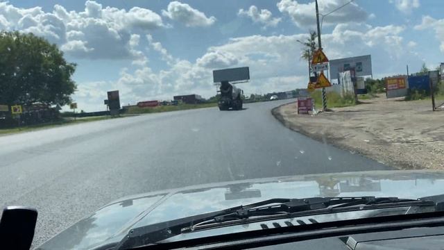 НОВЫЙ SUZUKI JIMNY С ПРИЦЕПОМ  ЛОДКОЙ И МОТОРОМ НА ТРАССЕ