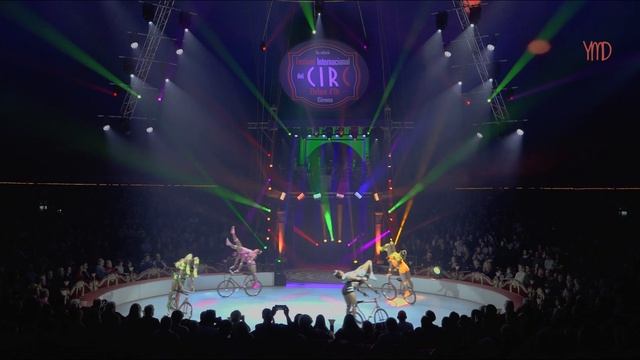 Yinchuan Acrobatic Troupe of China acrobatics on bikes Акробатическая Труппа на велосипедах Китай смотреть онлайн