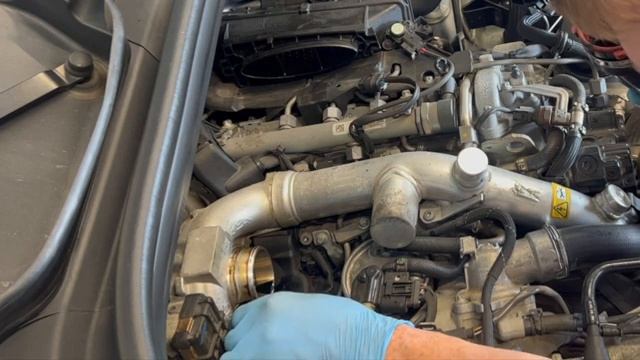 Mercedes-Benz ML350 Bluetec Service (W166) смотреть онлайн