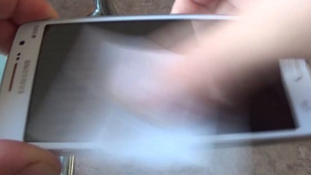 Наклейка защитного стекла на телефон смотреть онлайн