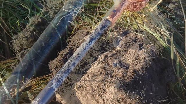 Приключения и находки кладоискателей в заброшенной деревне Нашли серебро с металлоискателем minelab смотреть онлайн