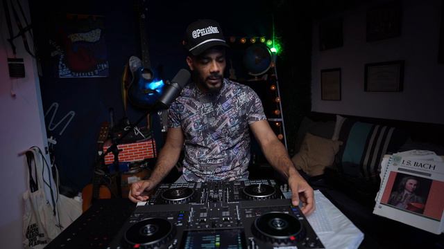 Numark Mixstream Pro Go vs Denon Prime Go! смотреть онлайн