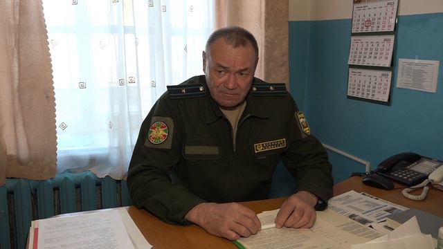Равняйсь! Смирно! смотреть онлайн