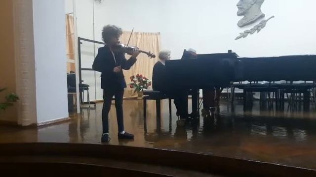 Попов Игнат. Венявский. Каприс 18 №4.А-moll в обработке Ф. Крейслера. смотреть онлайн