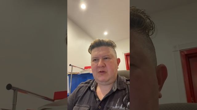 Как поживаешь, дурак?#одесса #юмор #юмордня #одесскийюмор #смех #смешно #анекдотдня #смешное #стих смотреть онлайн