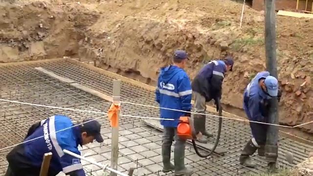 Правильная заливка монолитной плиты от игрушечных строителей из Влгограда смотреть онлайн