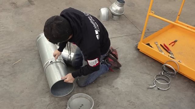 Installing Dust Collection in the Barn смотреть онлайн