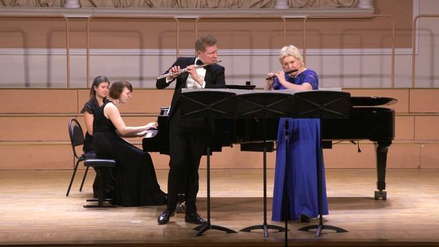 SARASATE Navarra (piccolo, flute, piano) / САРАСАТЕ Наварра (флейта-пикколо, флейта и фортепиано) смотреть онлайн
