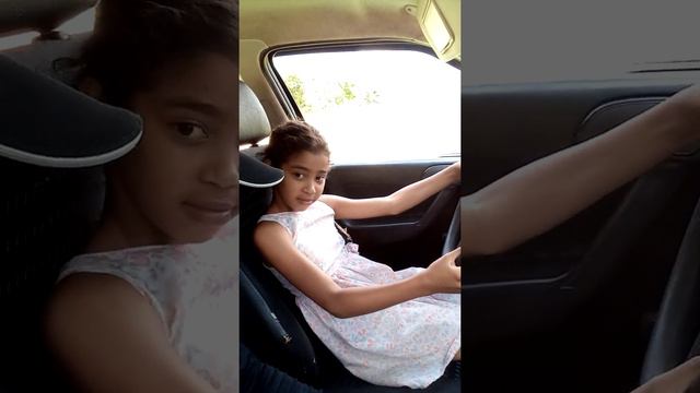 criança de 8 anos dirigindo!!! смотреть онлайн