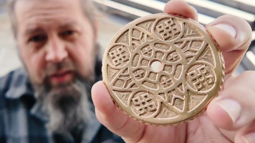 Новости мастерской - работаю над новыми бронзовыми накладками для рунических мельниц смотреть онлайн