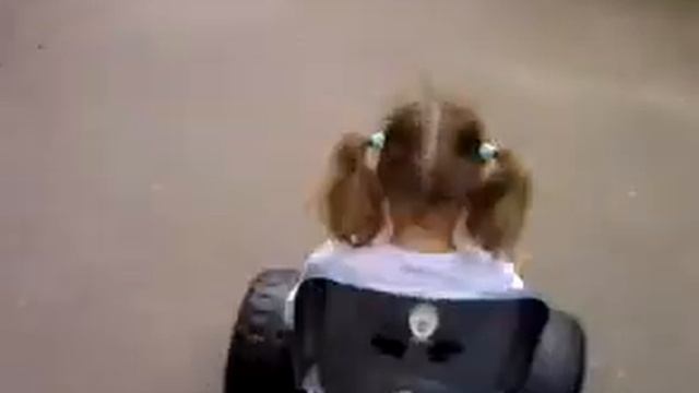 Ни фигасе....танкетка! смотреть онлайн