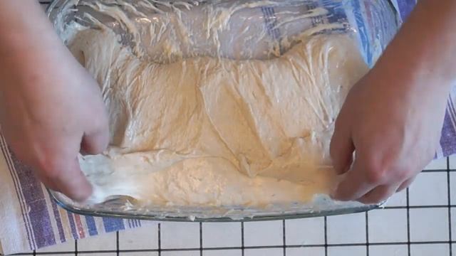 Хлеб Чиабатта. Ингредиенты: вода, дрожжи , мука смотреть онлайн