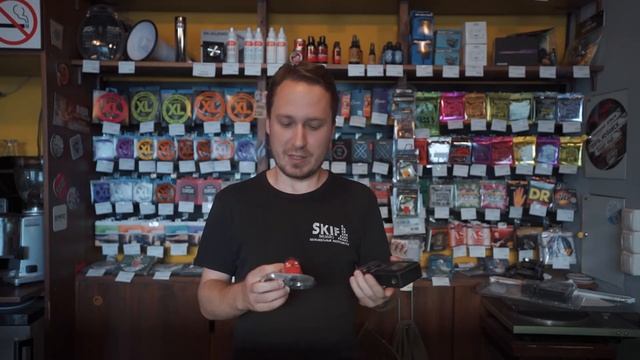 Что взять к гитаре для начала? l Стафф гитариста l SKIFMUSIC.RU смотреть онлайн